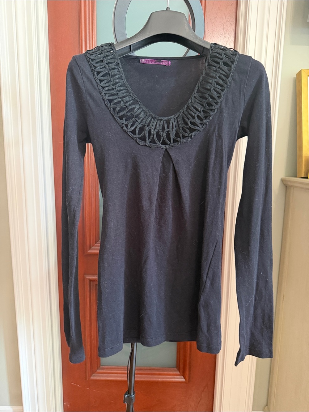 Velvet by Graham and Spencer black cotton, long sleeve shirt, and size petite